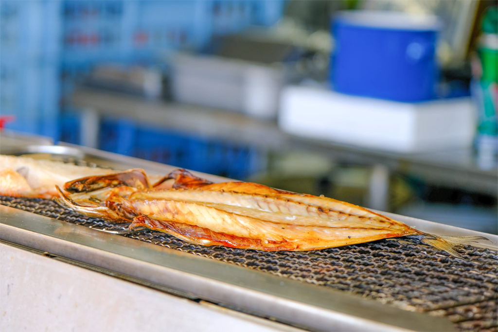 緑茶・大吟醸で魚を加工⁉茨城・大洗で「飯岡屋水産」の絶品グルメを楽しもう！